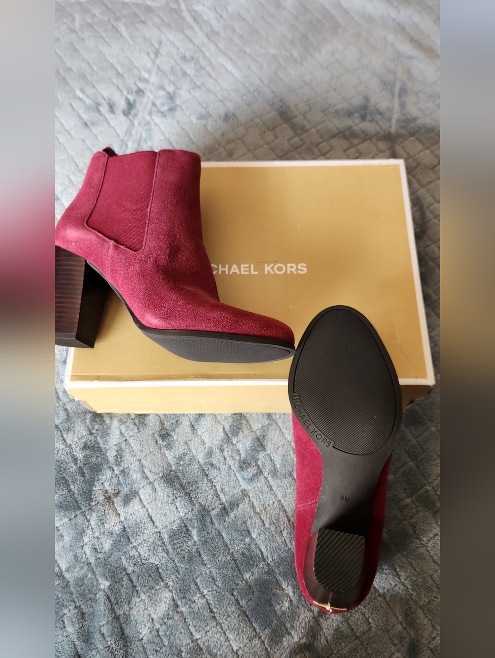NEW. Michael Kors Burgundy Suede Ankle Booties. Size 9 Medium. NIB. - Picture 5 of 13